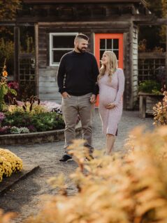 Just 5 more weeks until these two become a family of three! 🤍

Soaking up these last few weeks together before their greatest adventure begins. 

📍 Cantigny Park | Wheaton, IL

#LibbyLouImages #CantignyPark #CantignyParkPhotography #WheatonMaternityPhotographer #ElginMaternityPhotographer