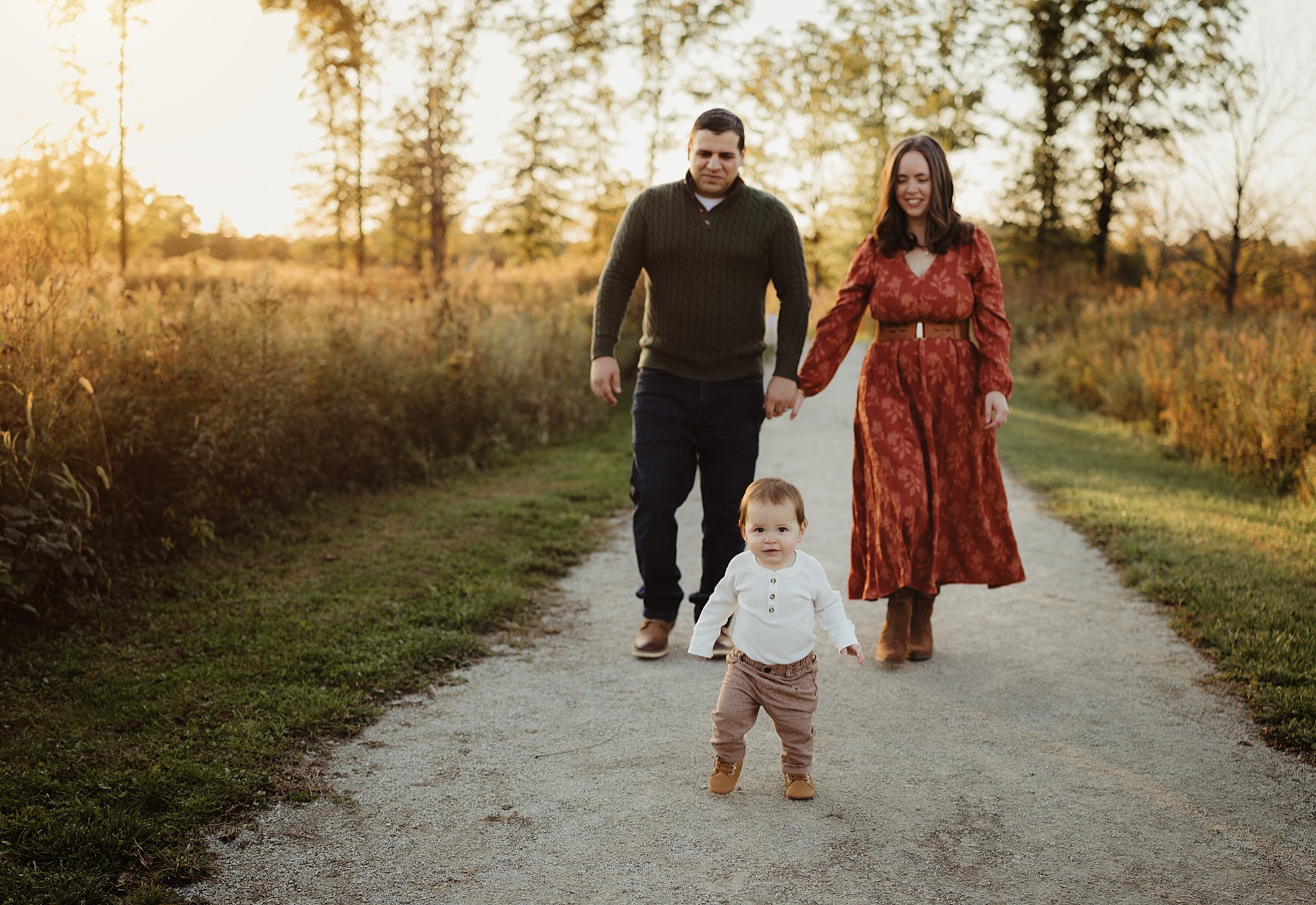 And he’s OFF! 🏃‍♂️🍂

Little legs, big adventures, and two parents just trying to keep up! 😂❤️

📍 LeRoy Oakes Forest Preserve | St. Charles, IL

#LibbyLouImages #LeRoyOakesForestPreserve #StCharlesILPhotographer #StCharlesFamilyPhotographer #ElginFamilyPhotographer