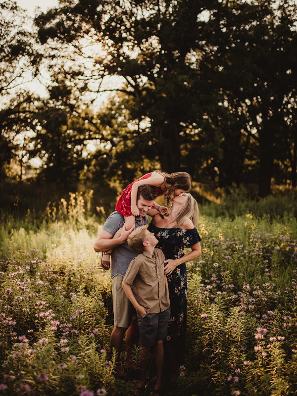 Cute Family Gets A Photoshoot Done